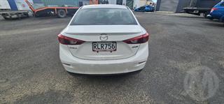 2016 Mazda Axela Hatch Photo