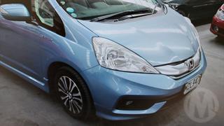 2013 Honda fit Hybrid Shuttle Station Wagon Photo
