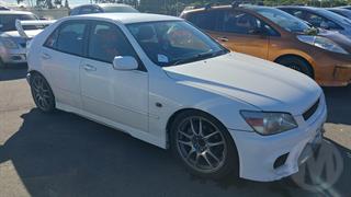 1999 Toyota Altezza Sedan Photo