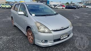 2004 Toyota Wish Station Wagon Photo