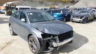 2012 Audi Q3 2.0 TDI Q S Tronic Station Wagon Photo