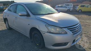 2013 Nissan Bluebird Sedan Photo