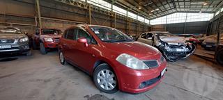 2005 Nissan Tiida Hatch Photo