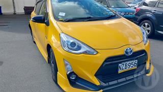 2016 Toyota Aqua 1.5L Petrol Hybrid Hatch Photo