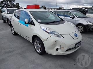 2011 Nissan Leaf Hatch Photo