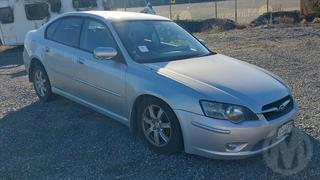 2004 Subaru Legacy Sedan Photo