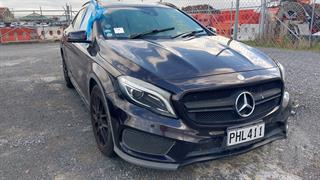 2014 Mercedes-Benz GLA250 4 Matic Hatch Photo