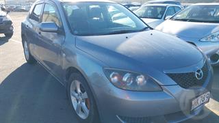 2005 Mazda Axela Hatch Photo