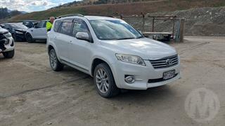 2012 Toyota Vanguard Station Wagon Photo