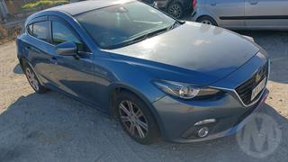 2013 Mazda Axela Hatch Photo