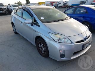 2010 Toyota Prius Hatch Photo