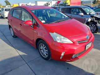 2012 Toyota Prius Alpha Station Wagon Photo