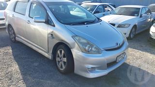 2006 Toyota Wish Station Wagon Photo