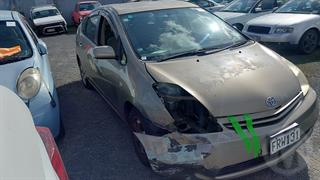 2004 Toyota Prius Hatch Photo