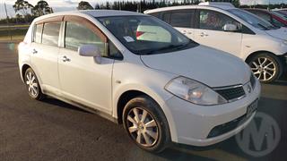 2005 Nissan Tiida Hatch Photo