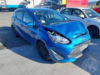 2017 Toyota Aqua Hatch Photo