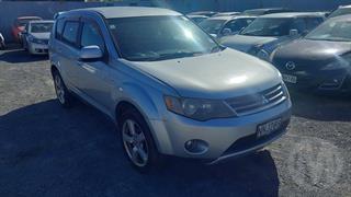 2006 Mitsubishi Outlander Station Wagon Photo