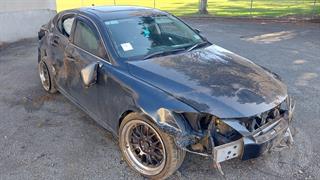 2005 Lexus IS350 Sedan Photo
