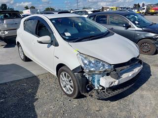 2014 Toyota Aqua Hatch Photo