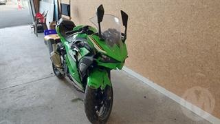 2025 Kawasaki ex 500j Motorcycle Photo