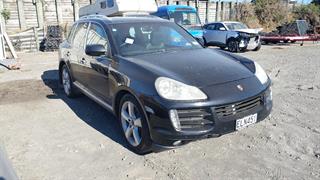 2008 Porsche Cayenne 4 Door SUV Station Wagon Photo