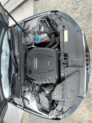 2015 Audi A4 2.0TDI Q S Tronic Sedan Photo