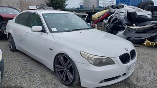 2005 BMW 525i Sedan Photo