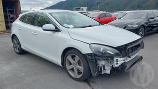 2013 Volvo V40 Hatch Photo