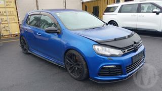 2013 Volkswagen Golf R Hatch Photo