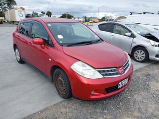 2010 Nissan Tiida Hatch Photo