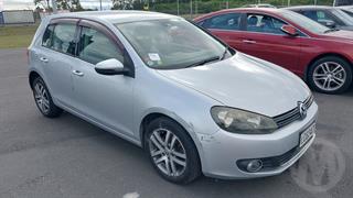 2009 Volkswagen Golf TSI Hatch Photo