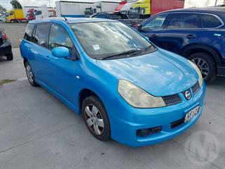 2011 Nissan Wingroad Station Wagon Photo