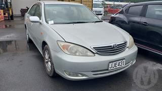 2004 Toyota Camry Sedan Photo