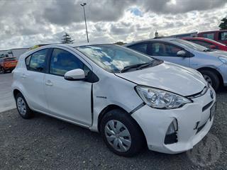 2014 Toyota Aqua Hatch Photo