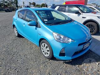 2014 Toyota Aqua Hatch Photo