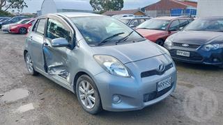 2010 Toyota Vitz Hatch Photo