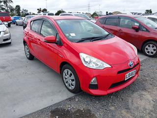 2013 Toyota Aqua Hatch Photo