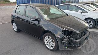 2013 Volkswagen Golf Hatch Photo
