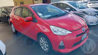 2014 Toyota Aqua Hatch Photo