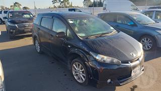 2011 Toyota Wish Station Wagon Photo