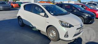 2014 Toyota Aqua Hybrid Hatch Photo
