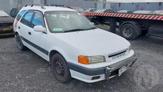 1995 Toyota Carib V Touring Station Wagon Photo