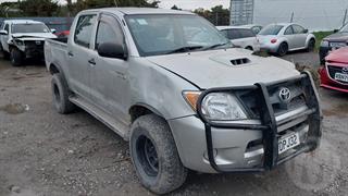 2006 Toyota Hilux 3.0TD 4WD DCU 5M Dual Cab Utility Photo