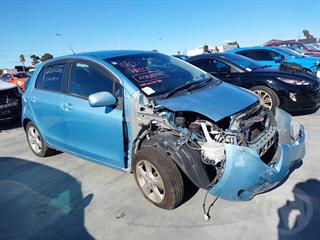 2006 Toyota Vitz Hatch Photo