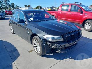2010 BMW 523i Sedan Photo