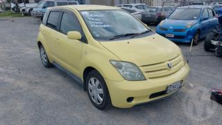 2003 Toyota IST Hatch Photo