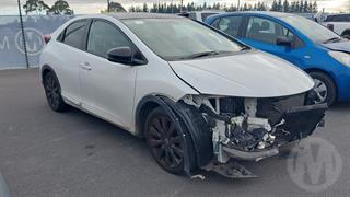 2015 Honda Civic LN 1.8P/5AT Hatch Photo