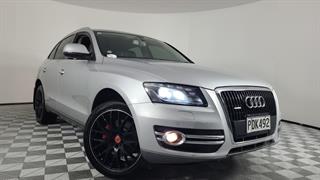 2009 Audi Q5 3.2 Quattro 5D Station Wagon Photo