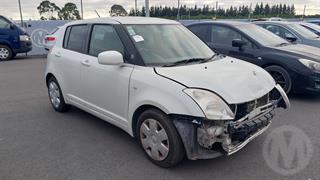 2005 Suzuki Swift Hatch Photo