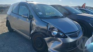 2006 Honda fit Hatch Photo